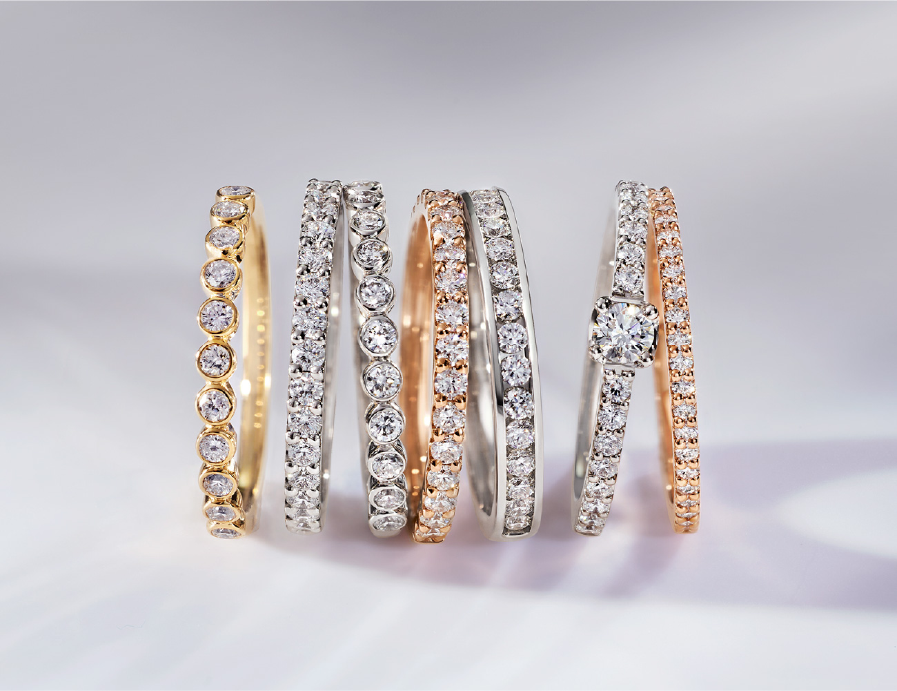 職人技術が光るスタークオリティのエタニティリングたち